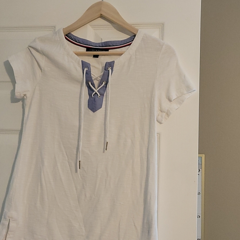 Tommy Hillfiger size small top.